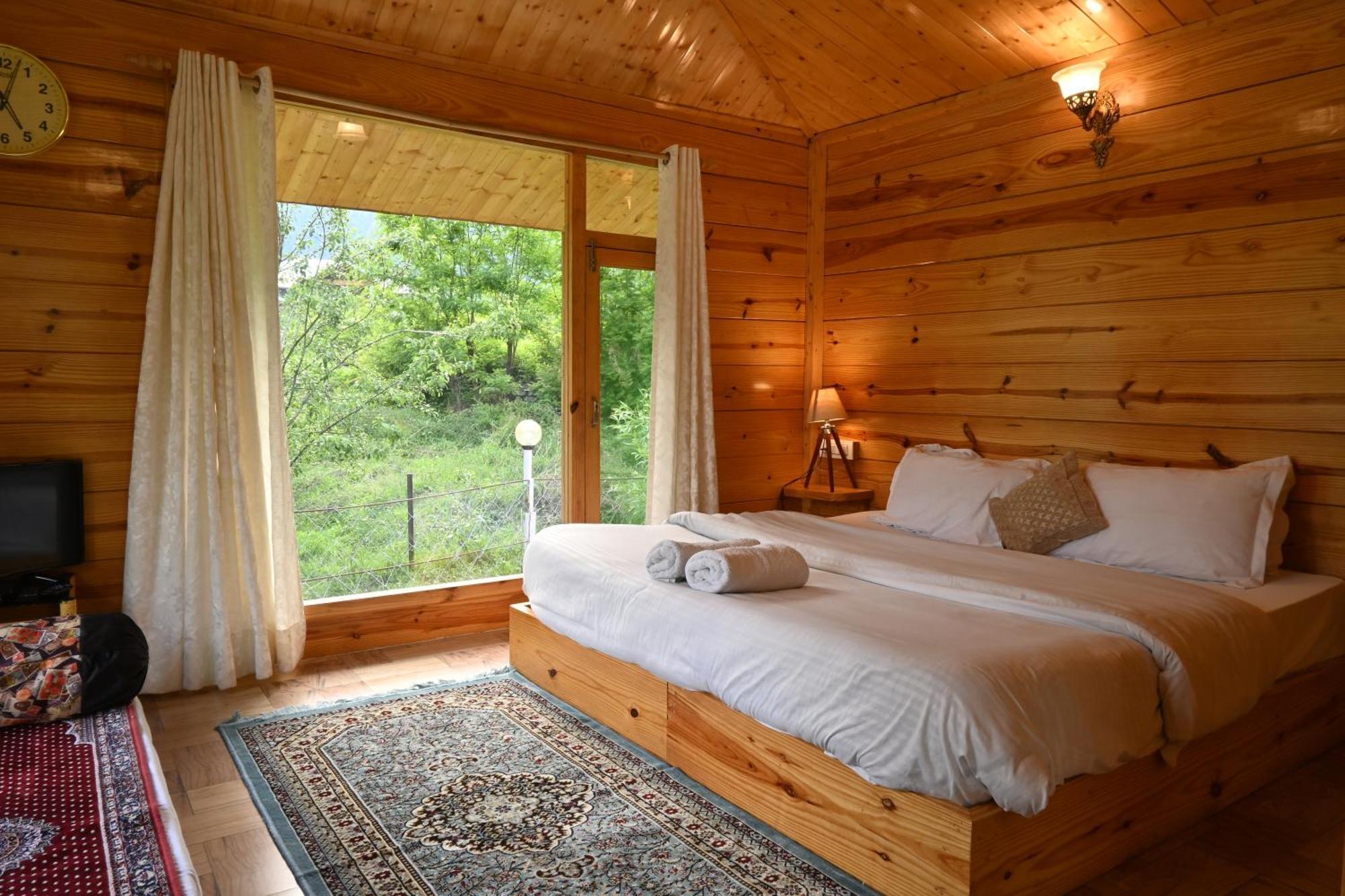 Cascade Mountain Retreat Manali Bed & Breakfast Exterior photo