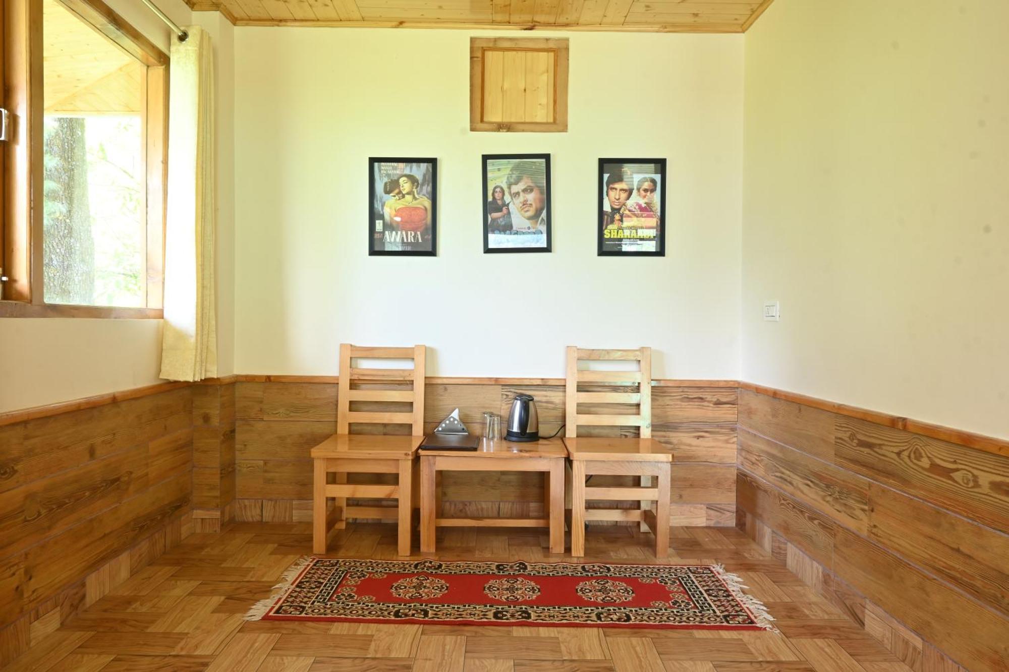 Cascade Mountain Retreat Manali Bed & Breakfast Exterior photo