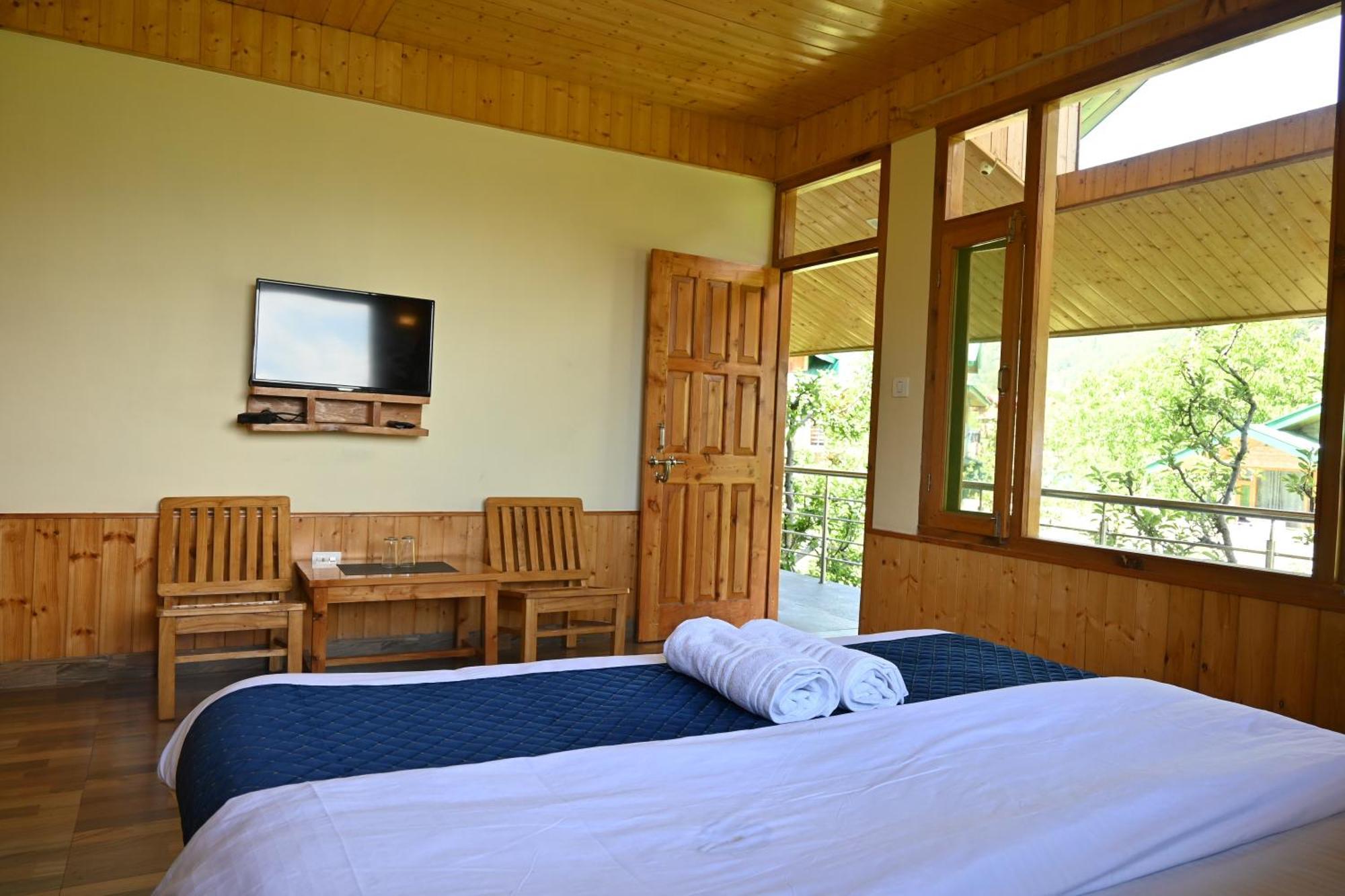 Cascade Mountain Retreat Manali Bed & Breakfast Exterior photo